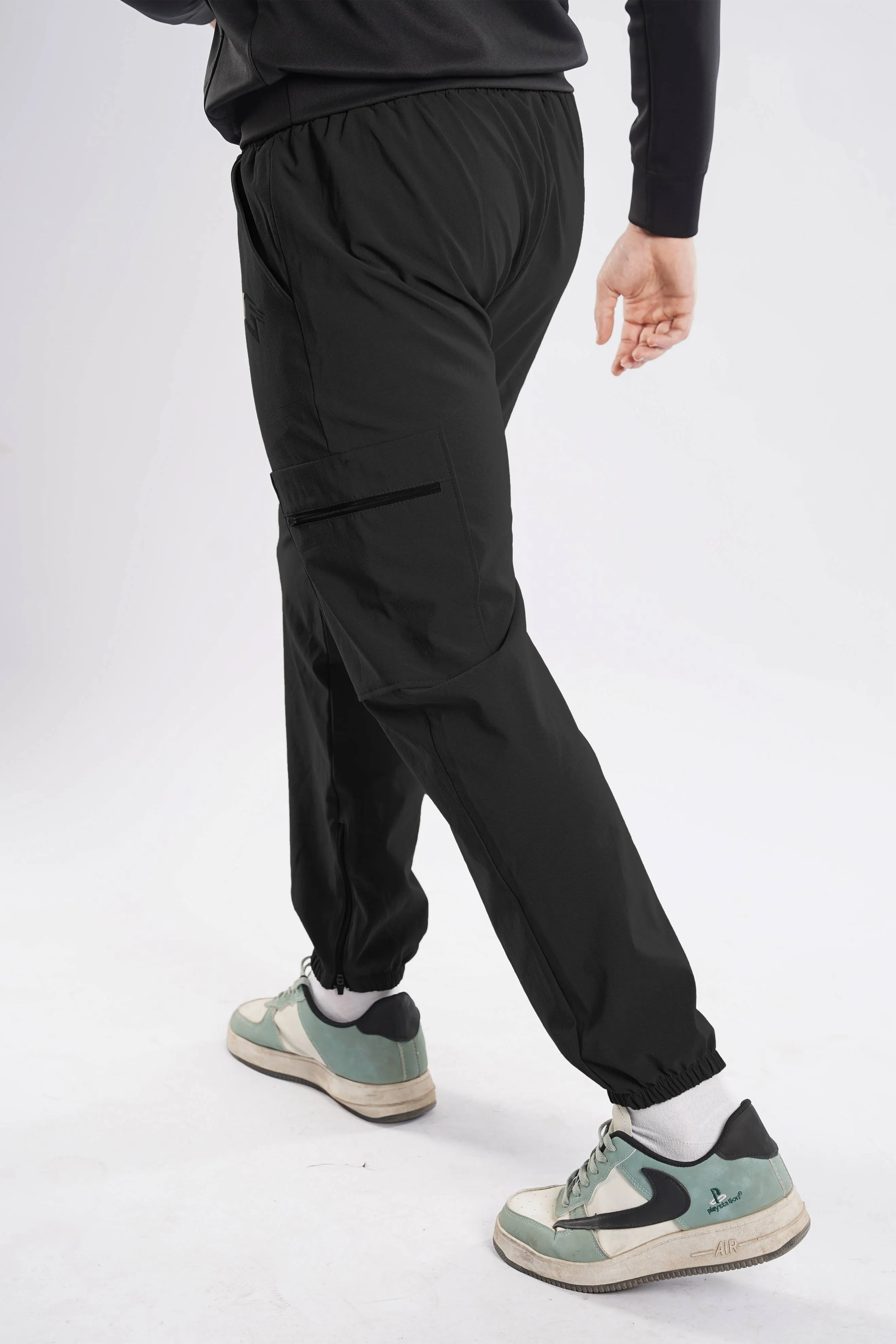 Blackout Elite Cargo Pants