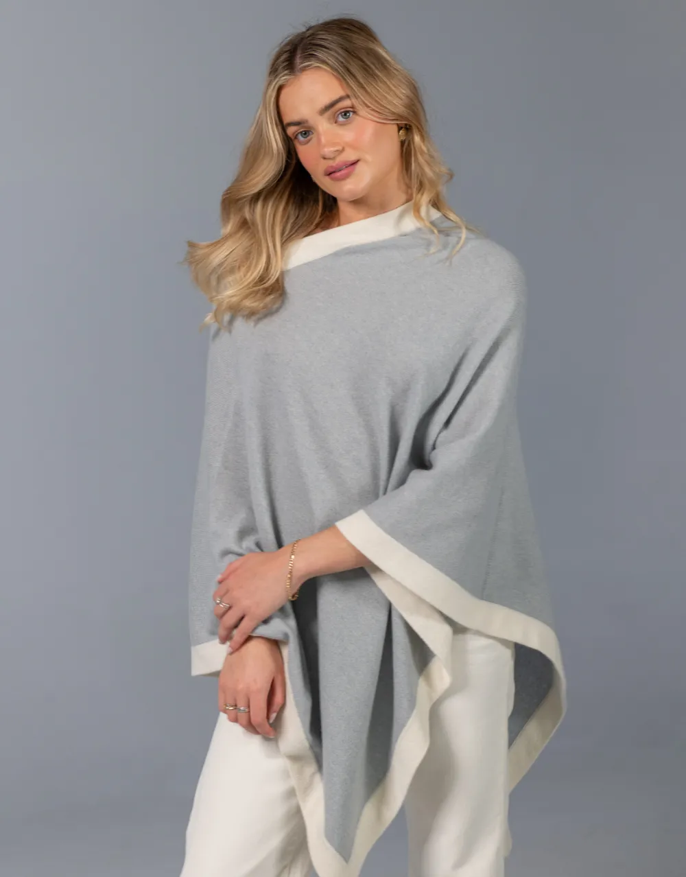 Cashmere Contrast Poncho in Cloudy