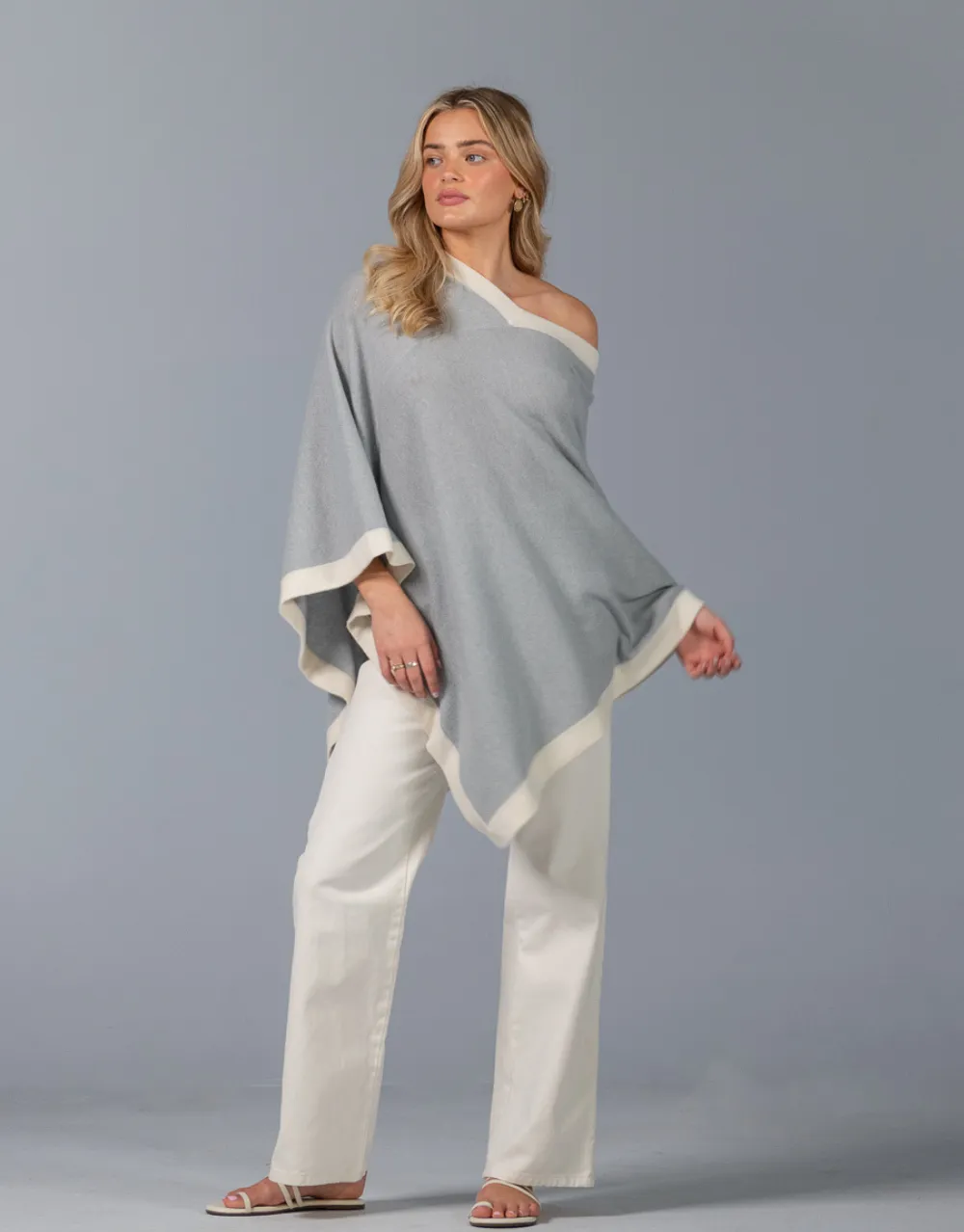 Cashmere Contrast Poncho in Cloudy