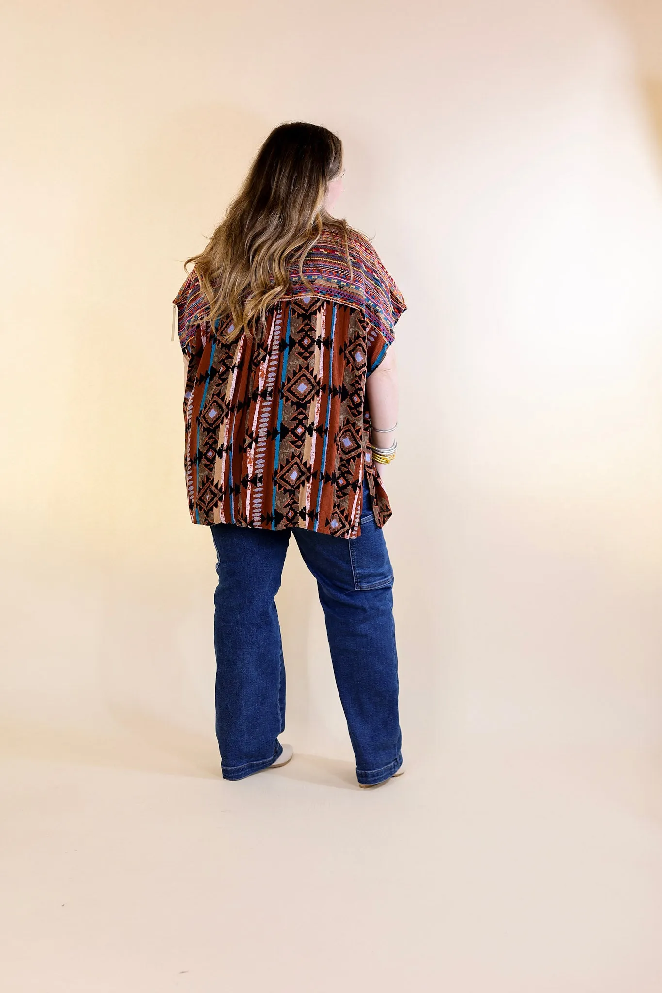 Colors Of The West Aztec Print Embroidered Cap Sleeve Poncho Top in Brown