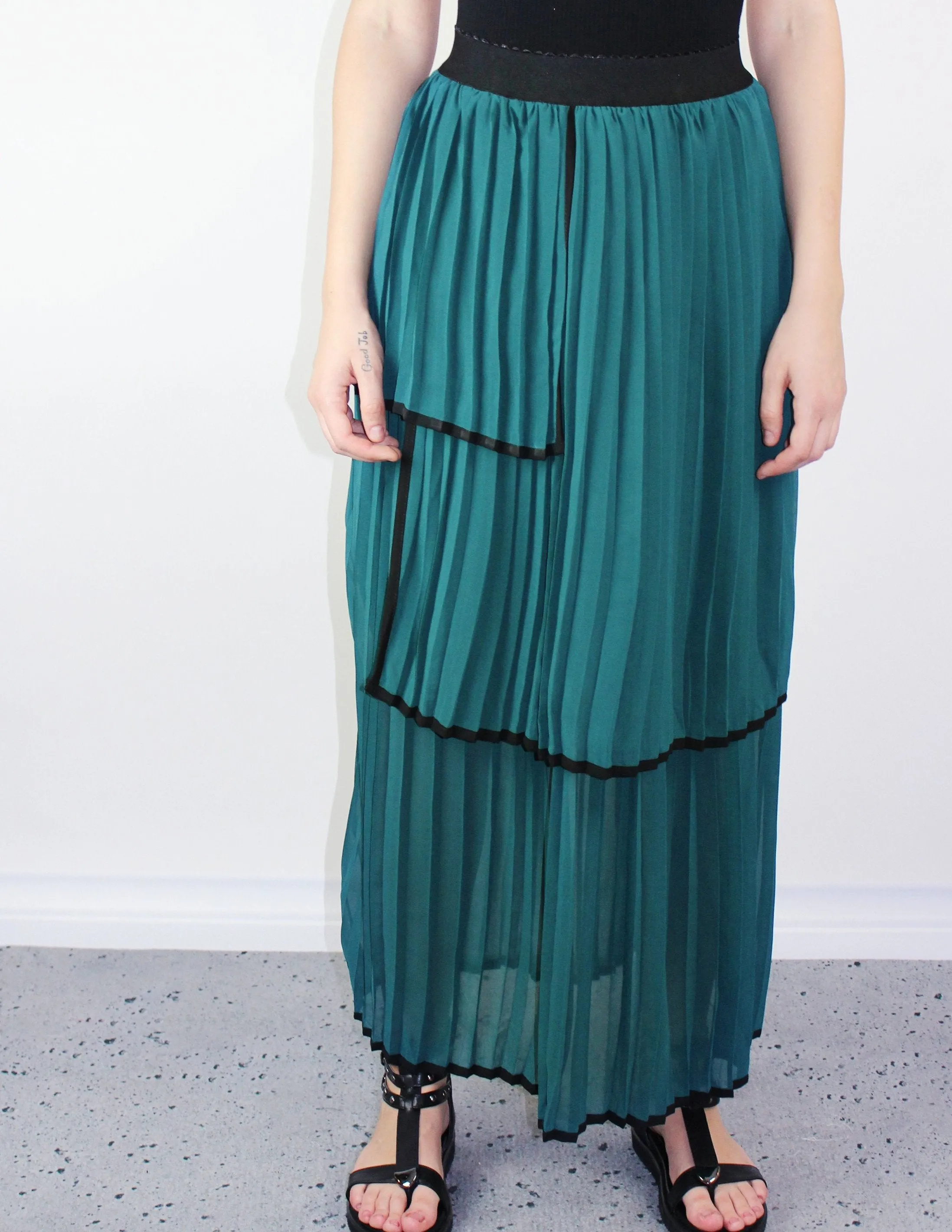 DUNE SKIRT- GREEN