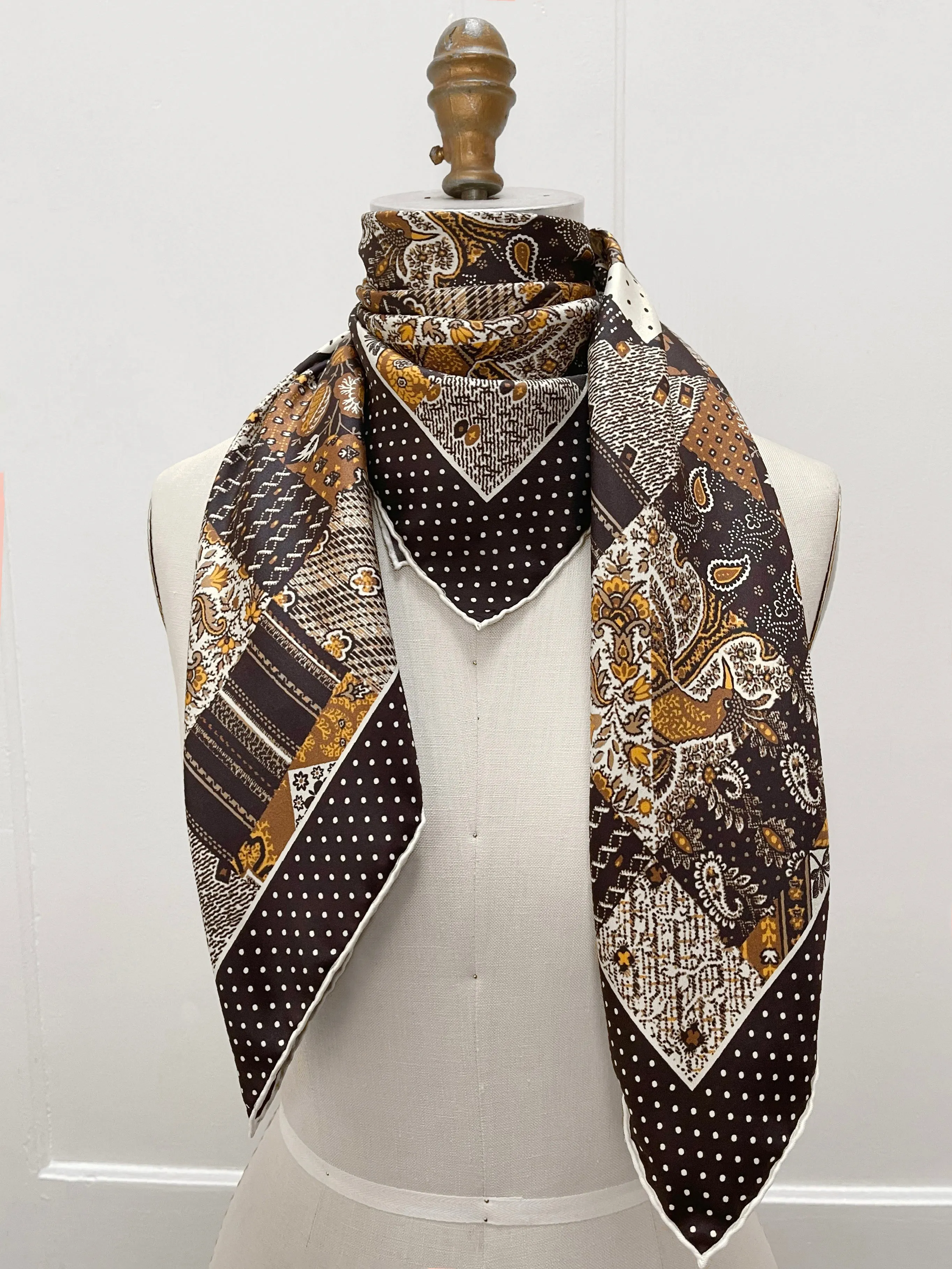 Elwyn New York Dapper Pastiche Scarf