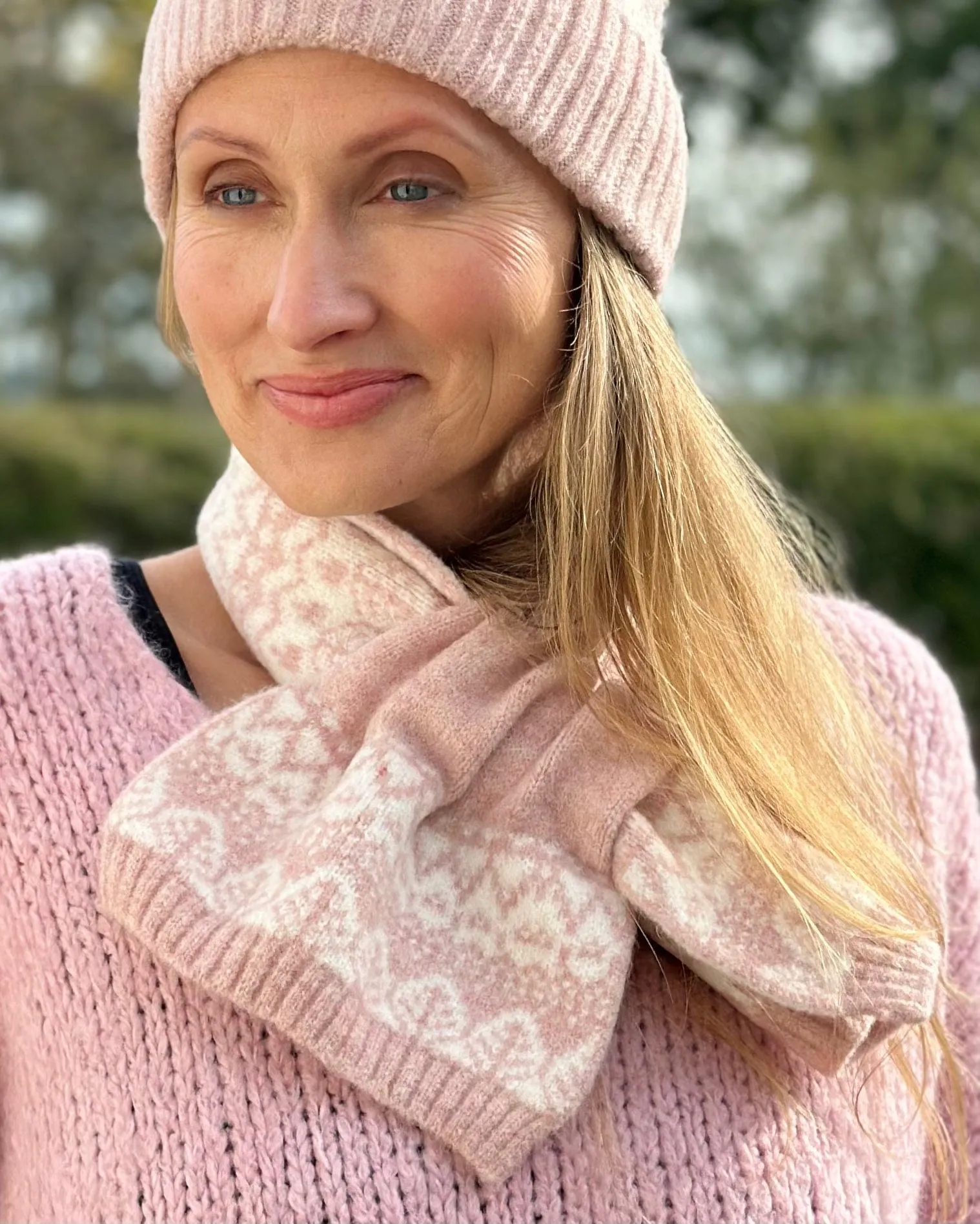 Fairisle Mix Pull Through Scarf - Pale Pink