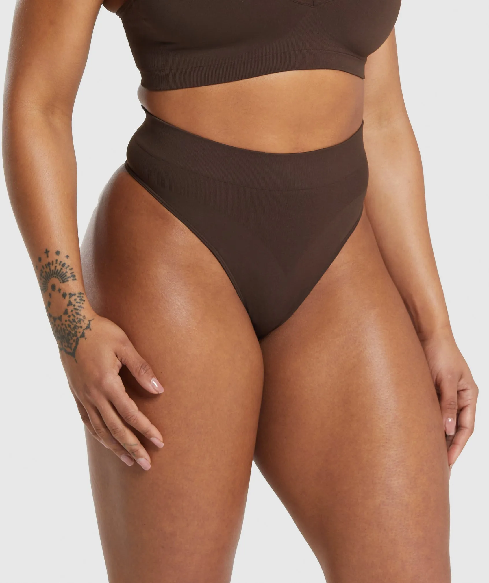 Gymshark Seamless High Waisted Thong - Archive Brown