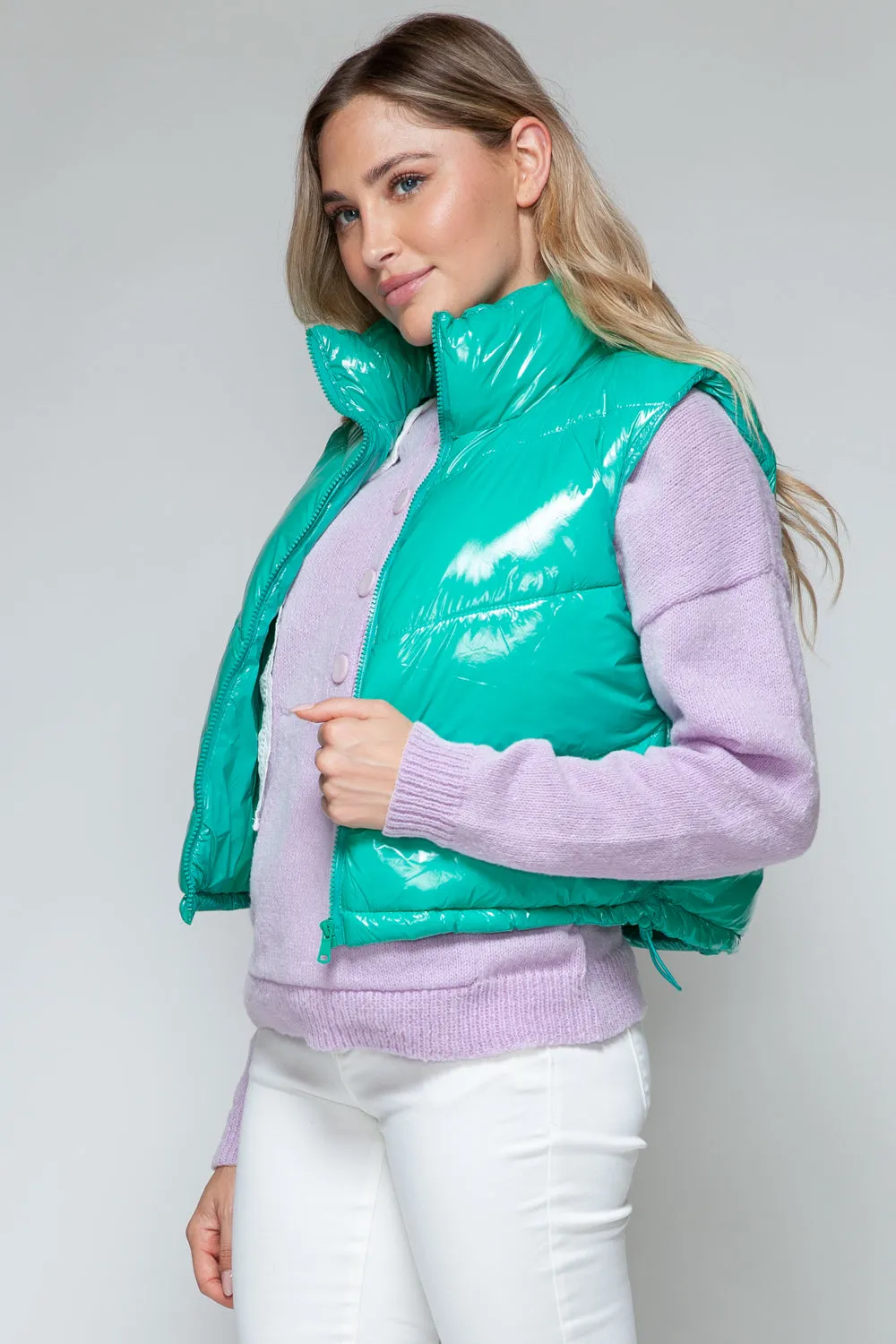 KESLEY Shiny Zip Up Turtleneck Shiny Quilted Vest Sleeveless Puffy jacket