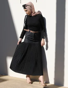 Modish Pleat Skirt