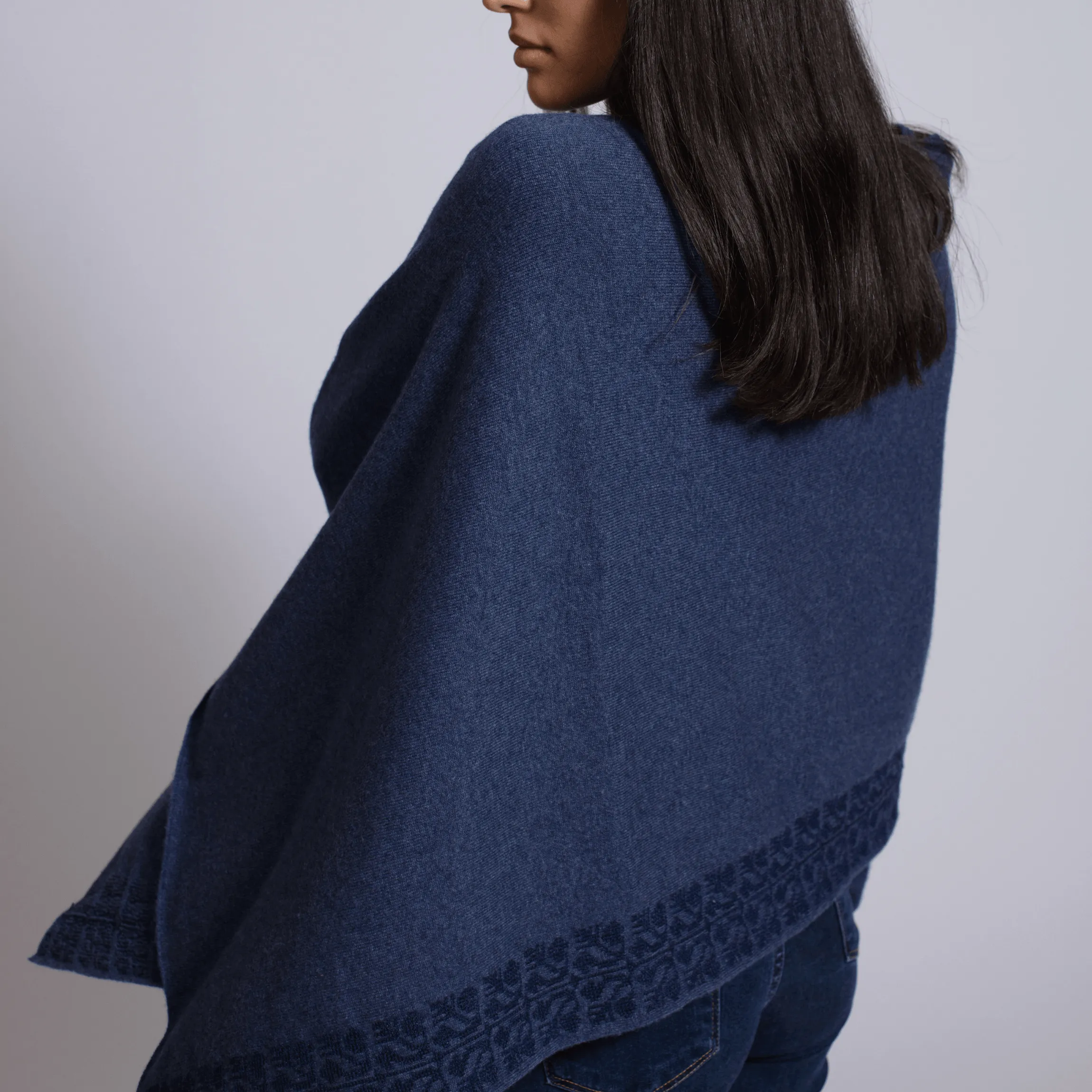 NOTTE BLUE CASHMERE PONCHO