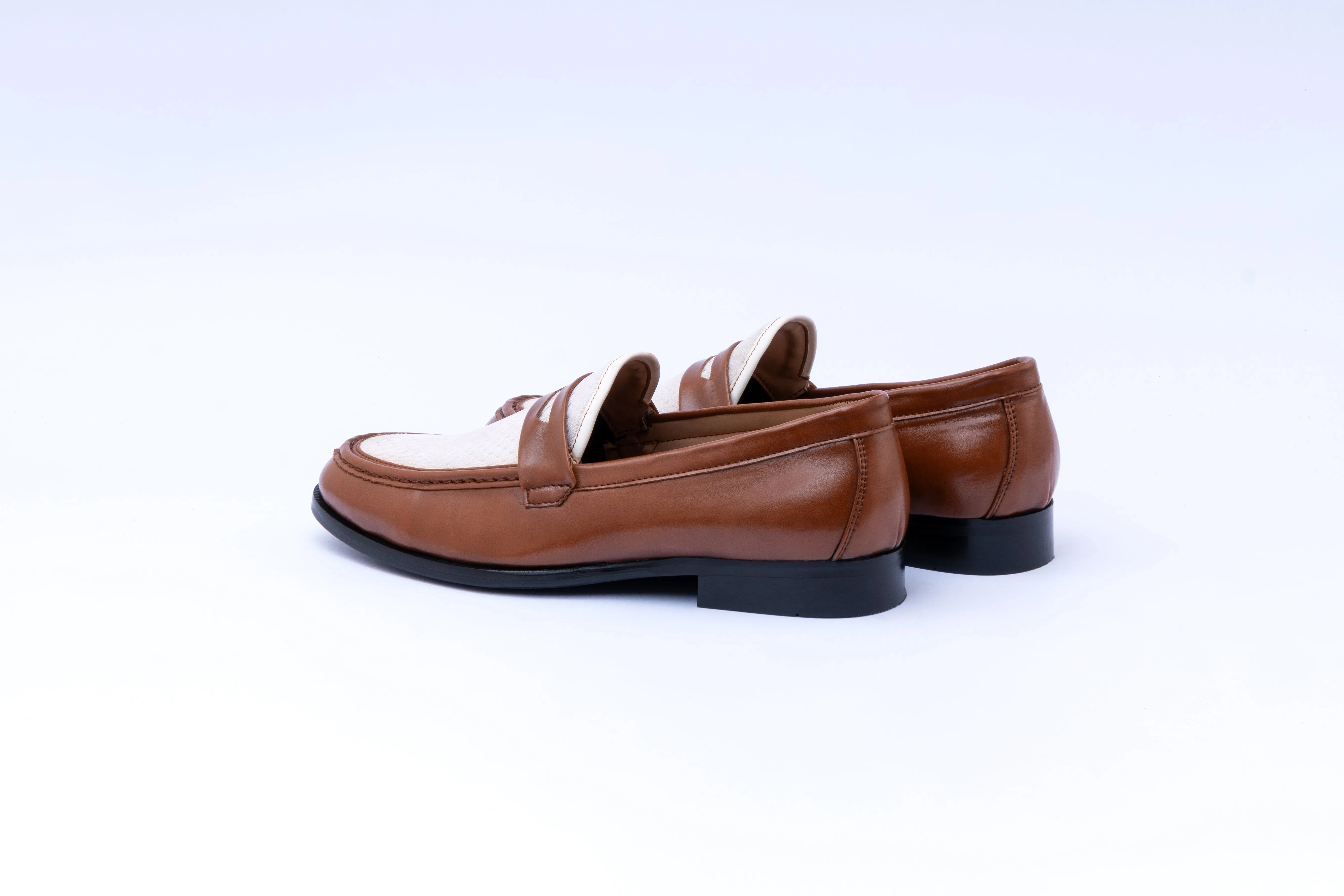 Penny loafers with mesh detail- Tan