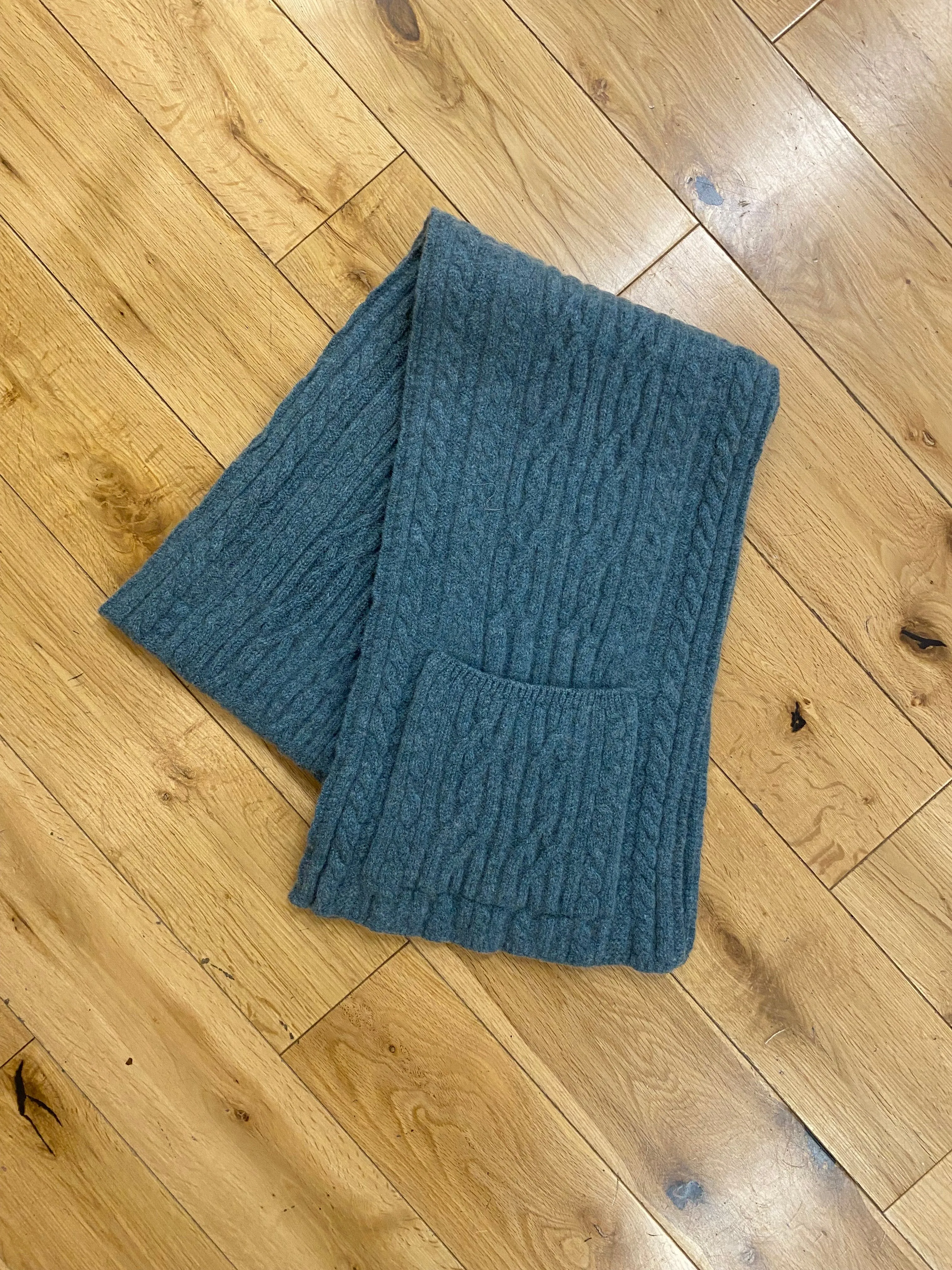 Pippy Lambswool Knitted Scarf in Storm