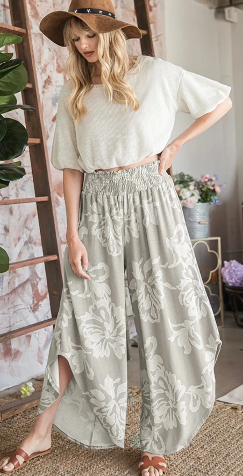 Smocking waist wide leg floral pants