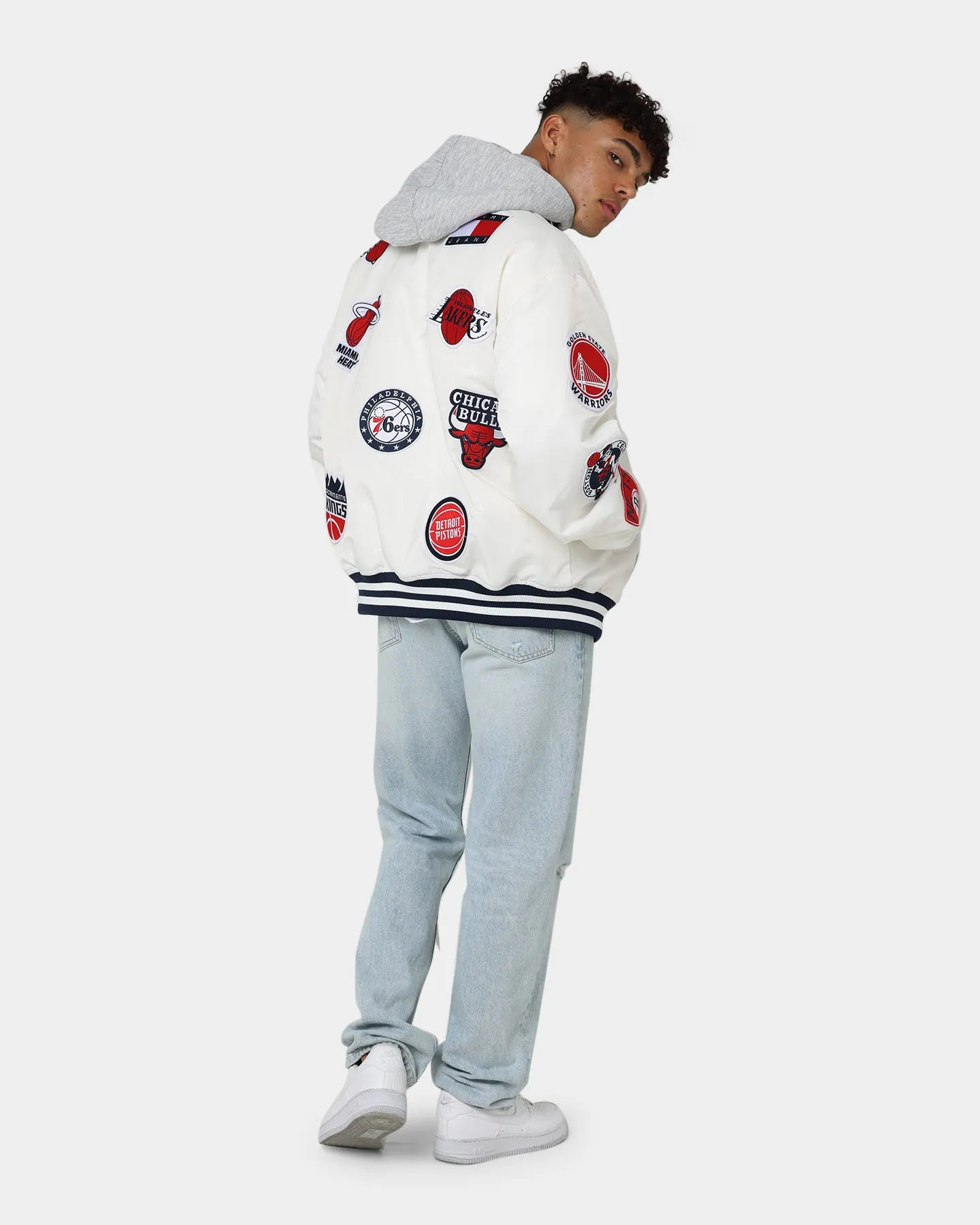 Tommy Jeans Tommy Jeans X NBA M16 Jacket Ancient White