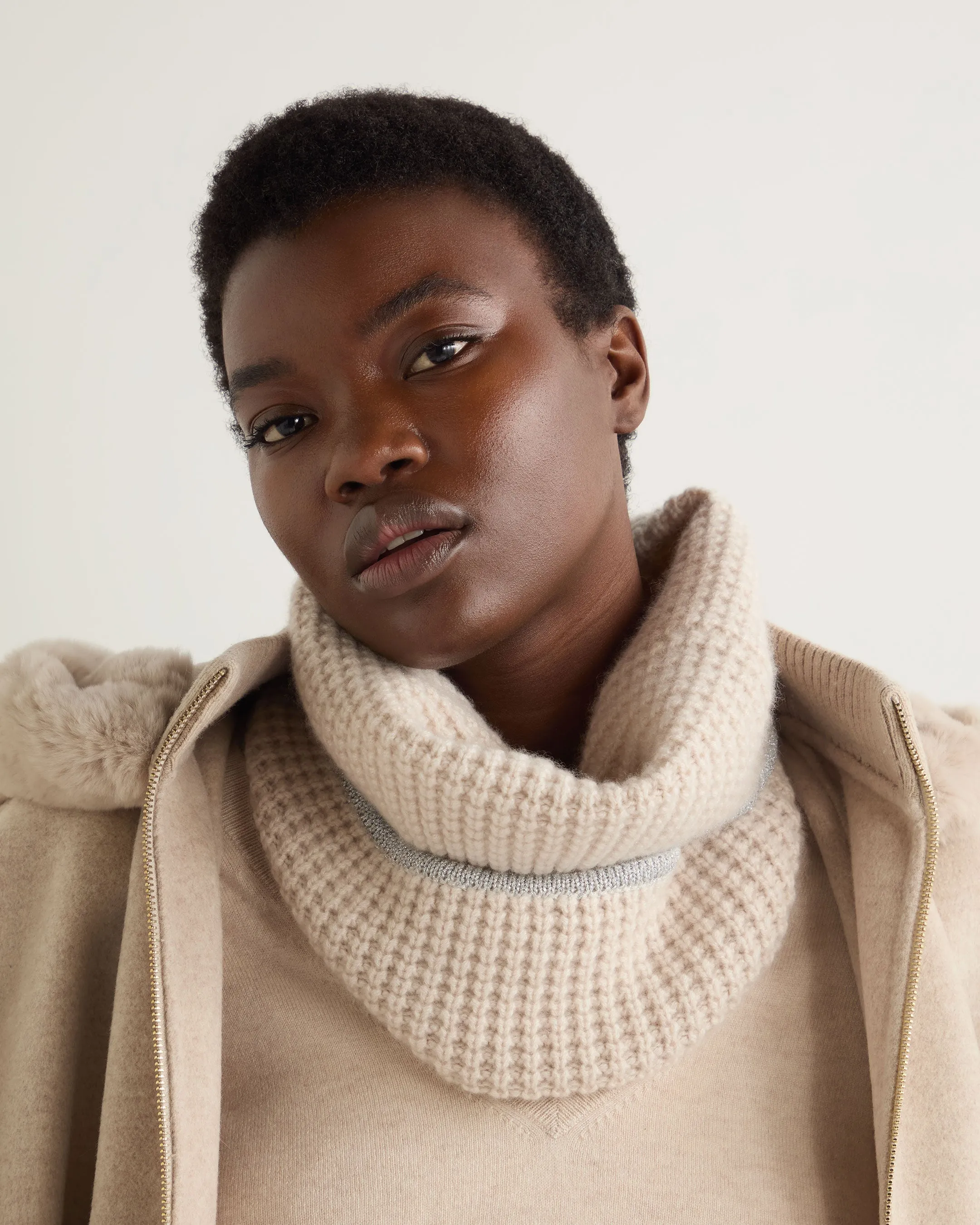 Women's Waffle Stitch Cashmere Snood With Lurex Ecru White